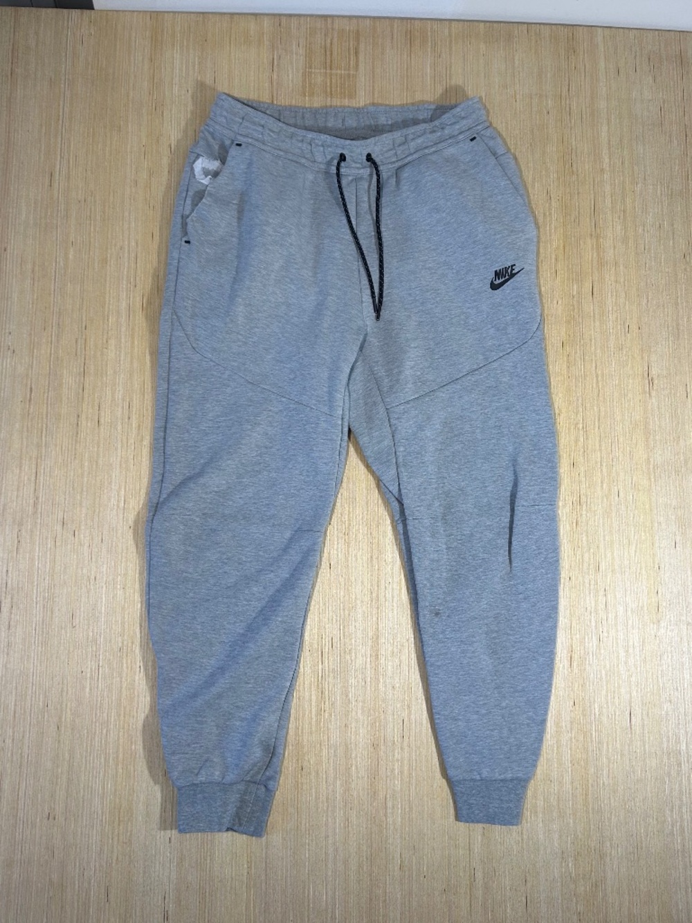 Nike Pants Mens M Gray Tech Fleece Joggers Sweatpants Zip Pocket CU4495-063